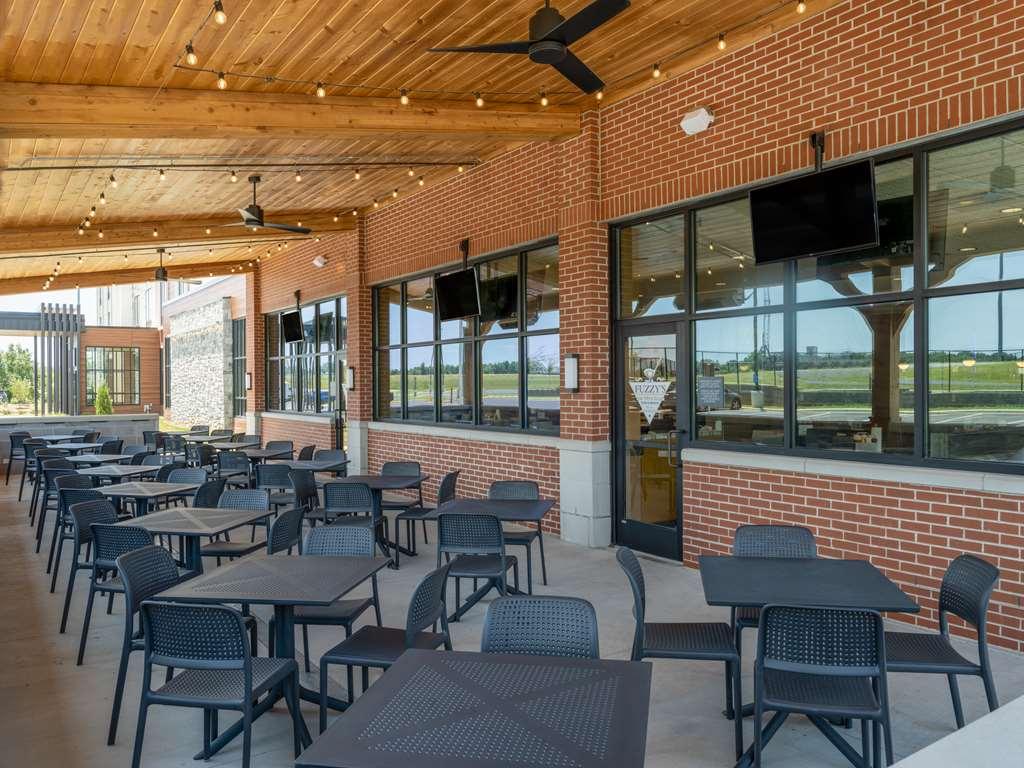 Hilton Garden Inn Jeffersonville Louisville North Restoran gambar